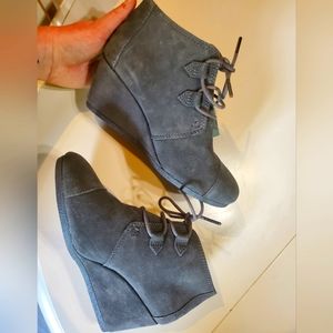 TOMS wedge booties--NWT